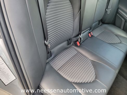 Used 2024 Toyota Camry SE FWD image 12