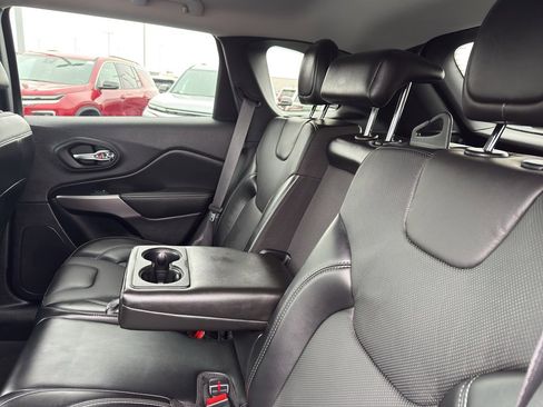 Used 2021 Jeep Cherokee Latitude Lux w/ Trailer Tow Group image 33