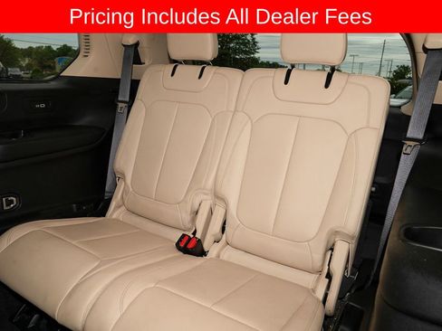 Used 2022 Jeep Grand Cherokee L Limited AWD/4WD image 12