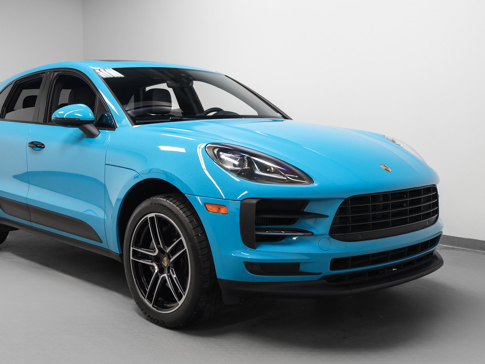 Certified 2021 Porsche Macan S AWD/4WD image 9