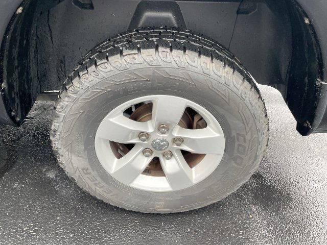 Used 2016 RAM 1500 Classic SLT AWD/4WD image 9