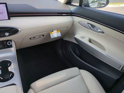 Certified 2026 Genesis GV70 2.5T Select AWD/4WD image 15