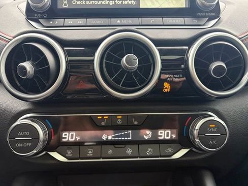 Used 2024 Nissan Sentra SR w/ SR Premium Package image 18