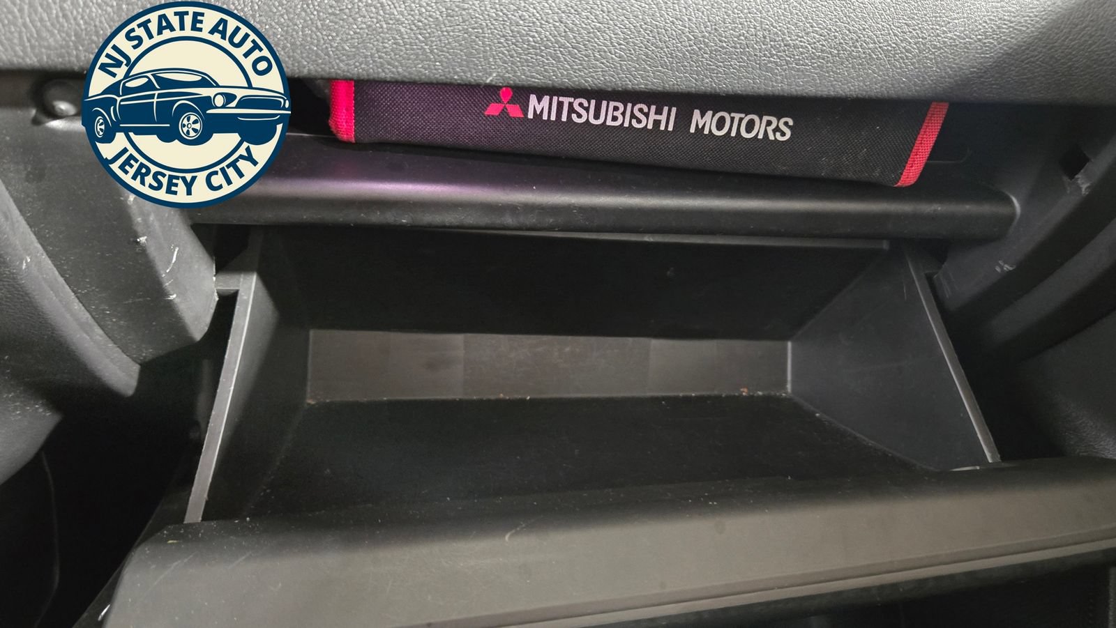 Used 2018 Mitsubishi Outlander SEL AWD/4WD image 22