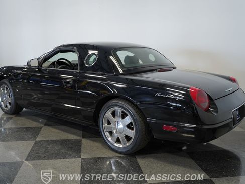 Used 2003 Ford Thunderbird image 29