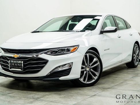 Used 2024 Chevrolet Malibu LT FWD image 1