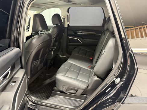 Used 2025 Kia Telluride EX image 44