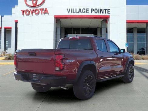 Used 2024 Chevrolet Colorado Trail Boss w/ Technology Package image 6