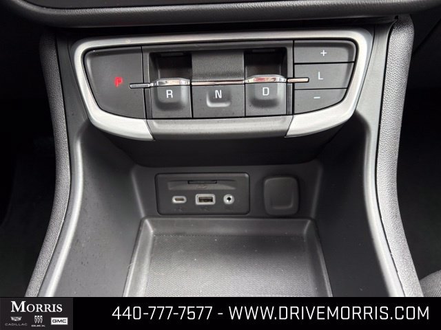 Used 2023 GMC Terrain SLT w/ Infotainment Package II AWD/4WD image 23