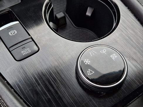 Certified 2022 Nissan Rogue SL w/ SL Premium Package image 25