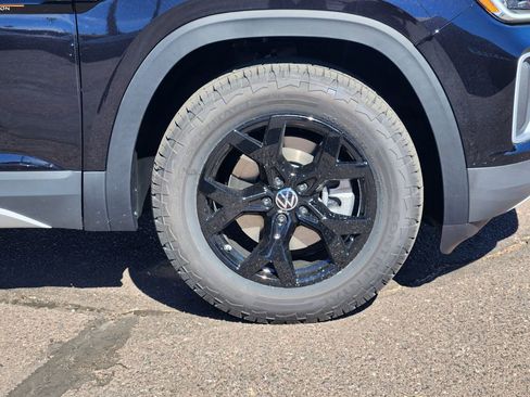 New 2026 Volkswagen Atlas Peak Edition AWD/4WD image 30