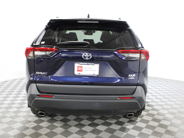 Certified 2022 Toyota RAV4 XLE Premium AWD/4WD image 5