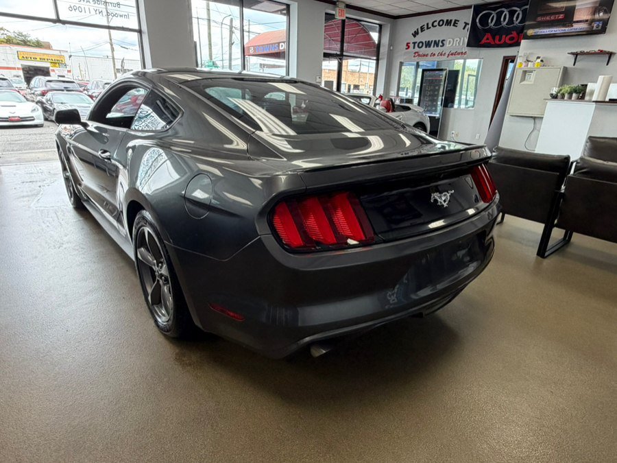Used 2017 Ford Mustang Coupe RWD image 16