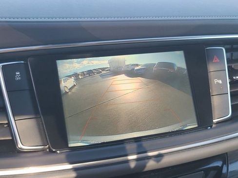 Used 2018 Buick Enclave Essence image 29