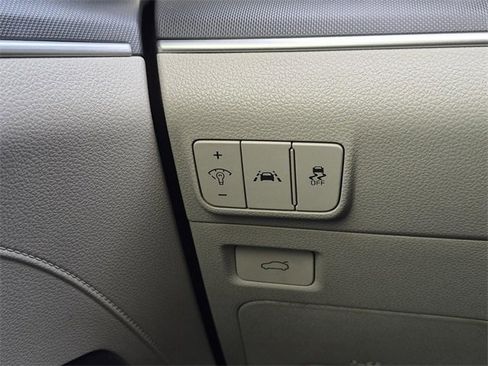 Used 2022 Kia K5 LXS image 25