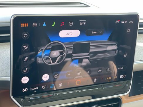Certified 2025 Volkswagen ID. Buzz 1st Edition RWD image 15