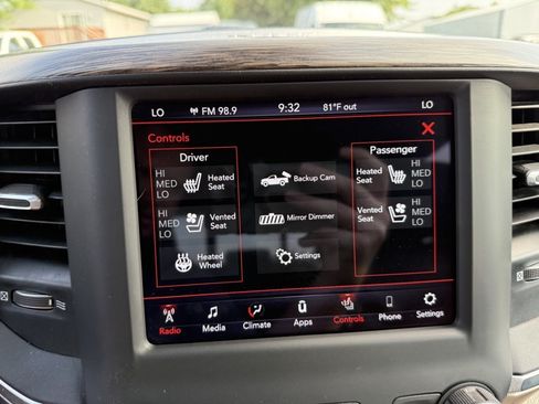 Used 2020 RAM 1500 Laramie AWD/4WD image 24