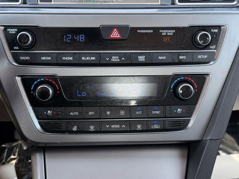 Used 2015 Hyundai Sonata Limited w/ Option Group 05 image 25
