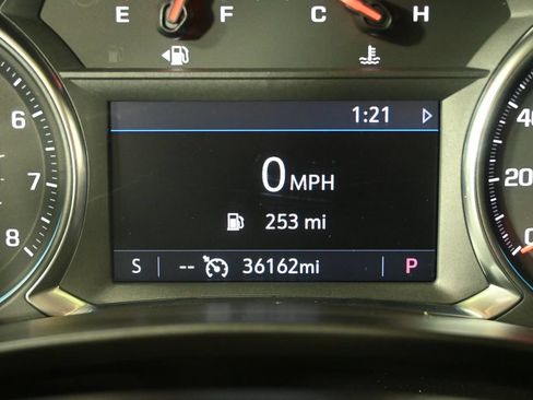 Used 2023 Chevrolet Equinox Premier AWD/4WD image 26