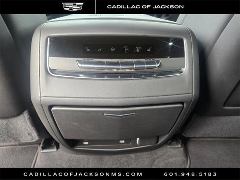 Used 2024 Cadillac Escalade Sport image 6