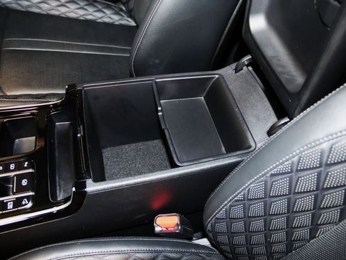 Used 2023 Kia Sorento SX Prestige image 45