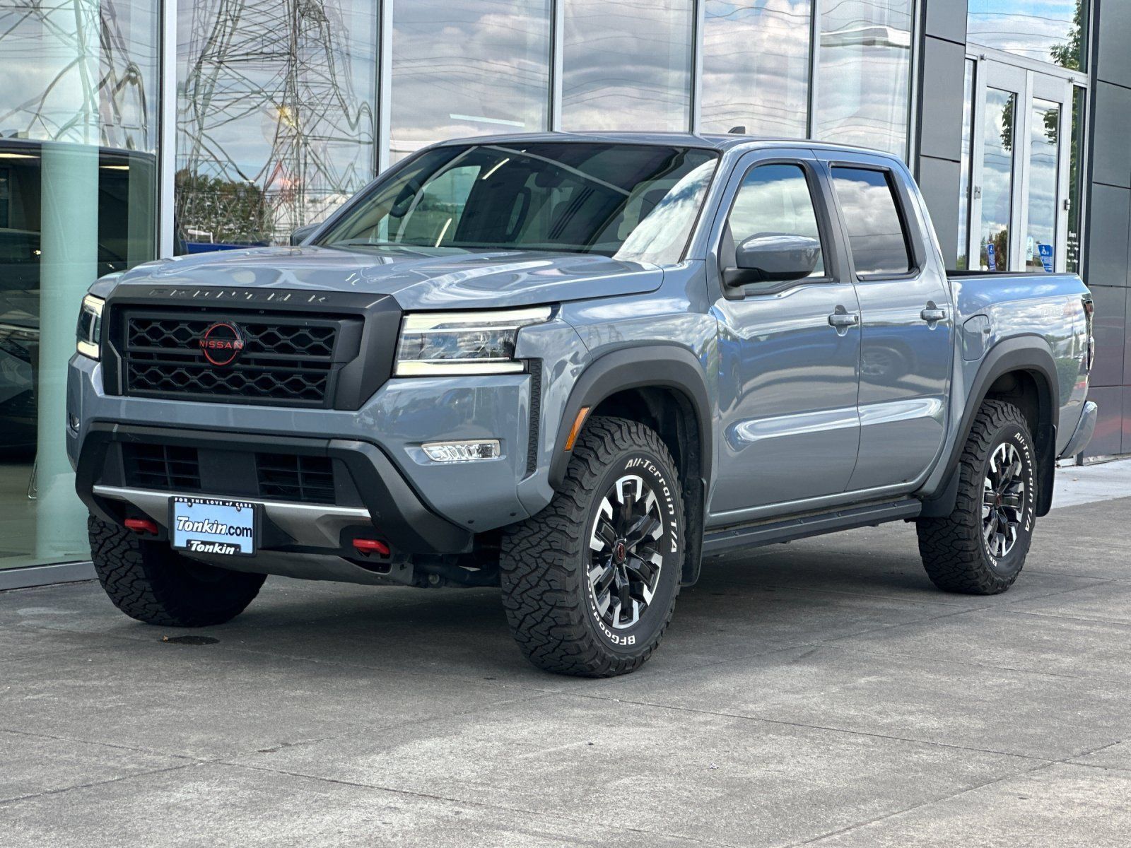 Used 2024 Nissan Frontier PRO-4X w/ Technology Package AWD/4WD image 7