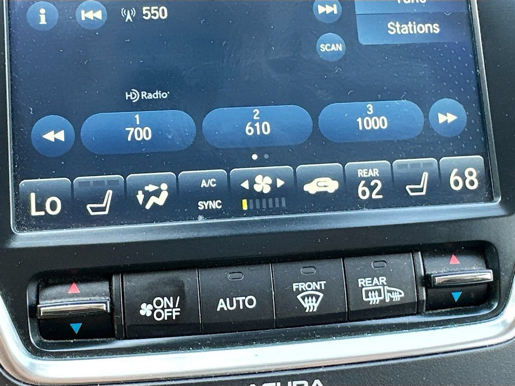 Used 2020 Acura MDX w/ Technology Package AWD/4WD image 16