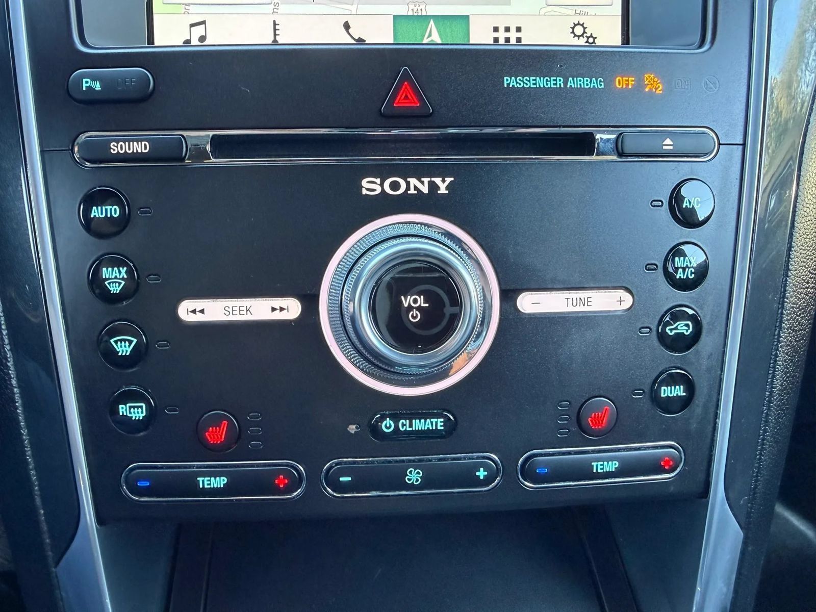 Used 2017 Ford Explorer Sport AWD/4WD image 30
