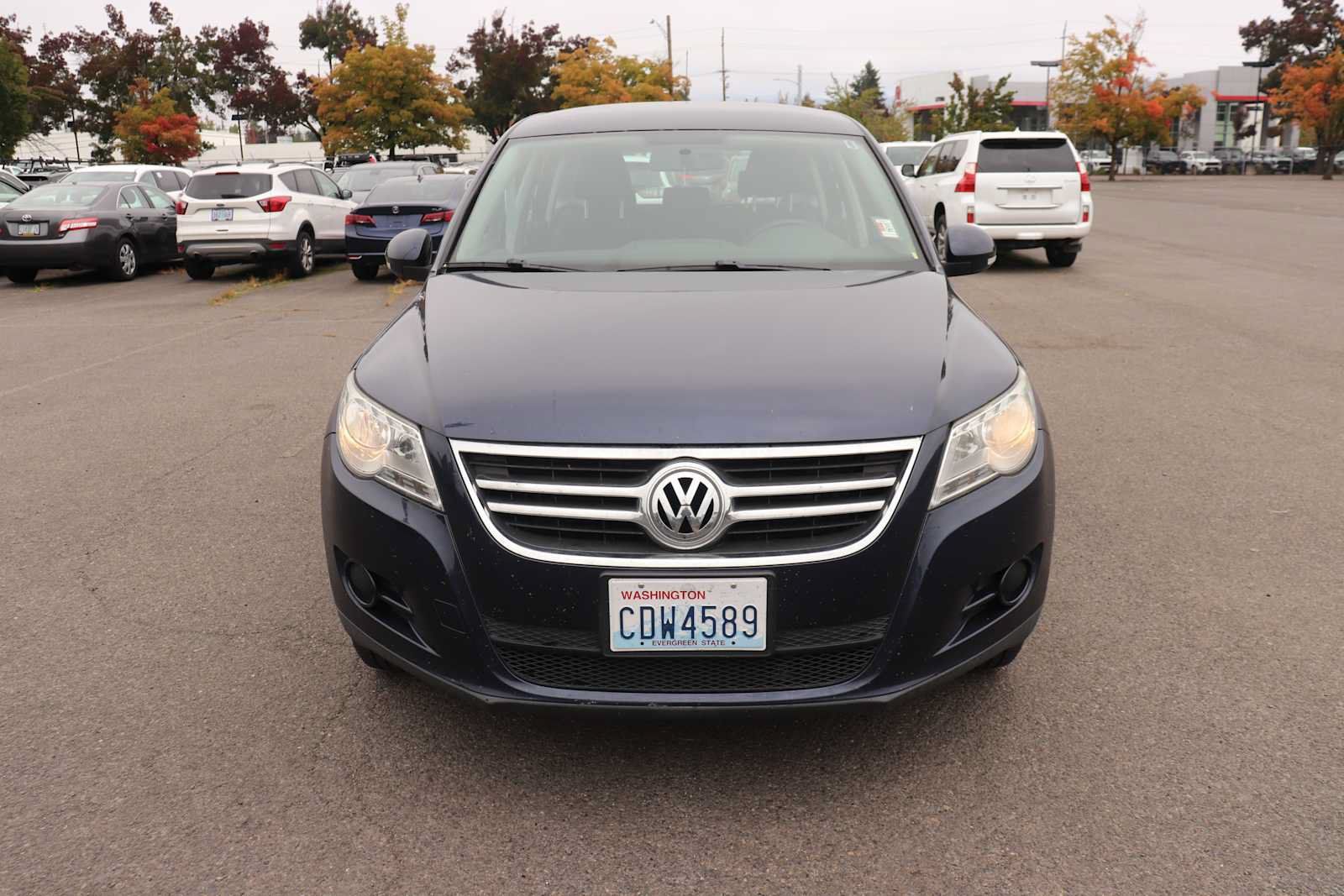 Used 2011 Volkswagen Tiguan S AWD/4WD image 2