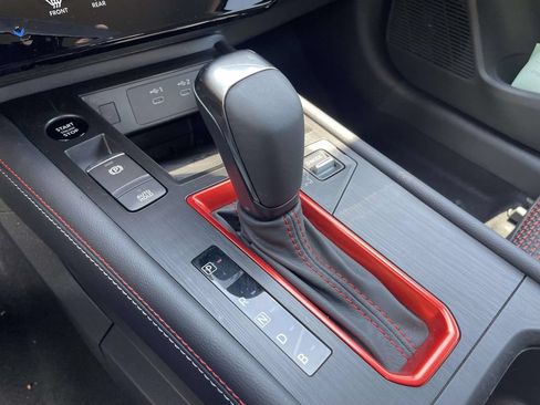 New 2026 Nissan Kicks SR FWD image 18