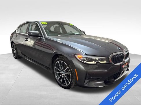 Used 2019 BMW 330i xDrive Sedan w/ Convenience Package AWD/4WD image 3