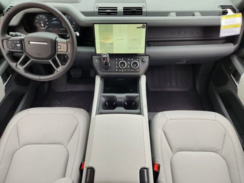 New 2026 Land Rover Defender 110 X-Dynamic SE AWD/4WD image 19