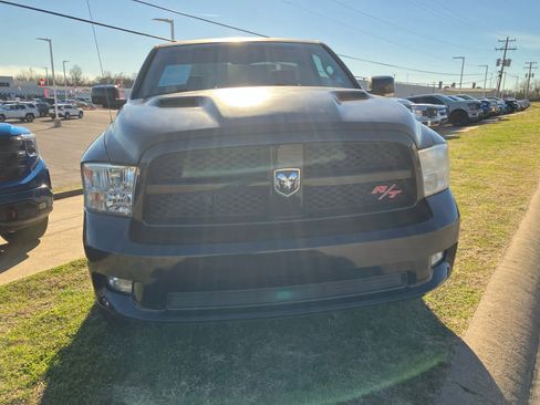 Used 2010 Dodge Ram 1500 Truck R/T image 2