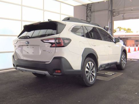 Used 2023 Subaru Outback Limited XT AWD/4WD image 6