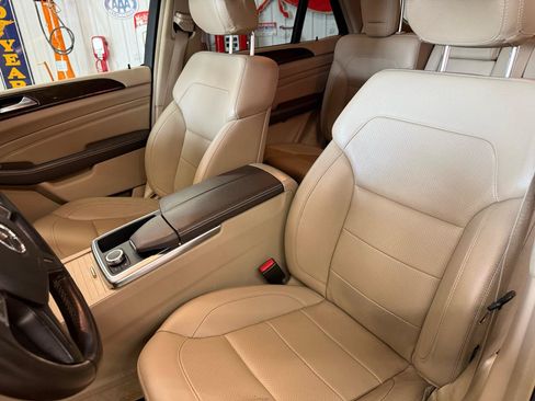Used 2015 Mercedes-Benz ML 250 BlueTEC 4MATIC image 17