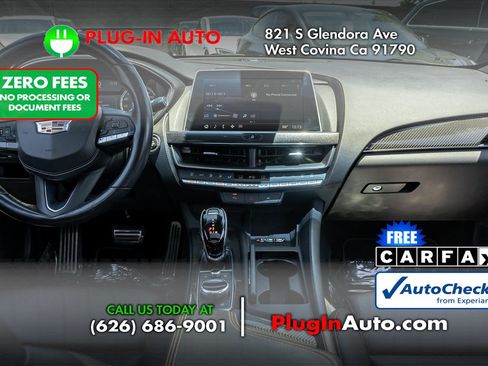Used 2022 Cadillac CT5 V RWD image 11