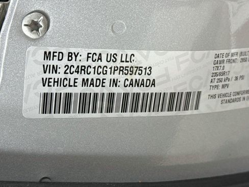 Used 2023 Chrysler Voyager LX FWD image 21