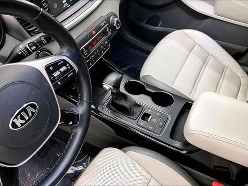 Used 2020 Kia Sorento SX AWD/4WD image 16