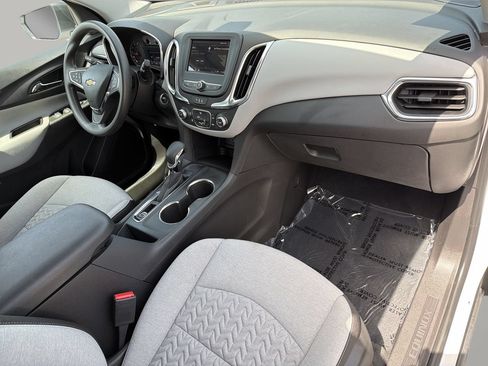 Used 2024 Chevrolet Equinox LS FWD image 11