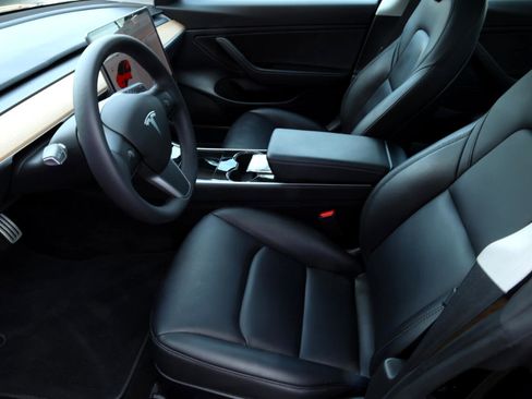 Used 2020 Tesla Model 3 Performance image 34