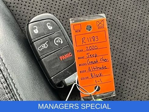 Used 2020 Jeep Grand Cherokee Altitude AWD/4WD image 34