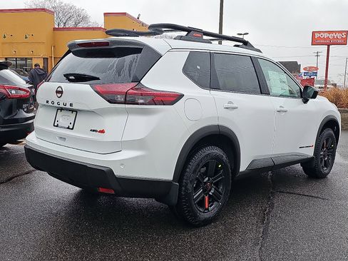 New 2026 Nissan Rogue Rock Creek image 4