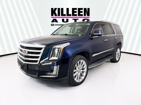 Used 2020 Cadillac Escalade Luxury image 3
