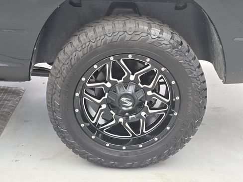 Used 2021 RAM 1500 Tradesman w/ Tradesman SXT Package AWD/4WD image 31
