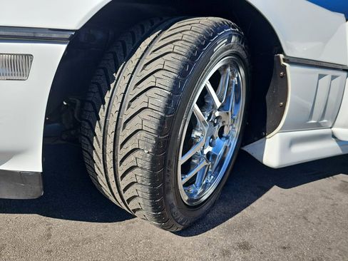 Used 1990 Chevrolet Corvette Convertible image 30
