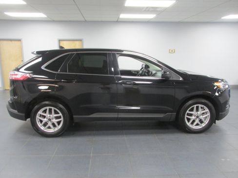 Certified 2024 Ford Edge SEL AWD/4WD image 4