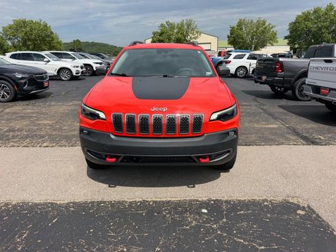 Used 2021 Jeep Cherokee Trailhawk w/ Premium Leather Package AWD/4WD image 9