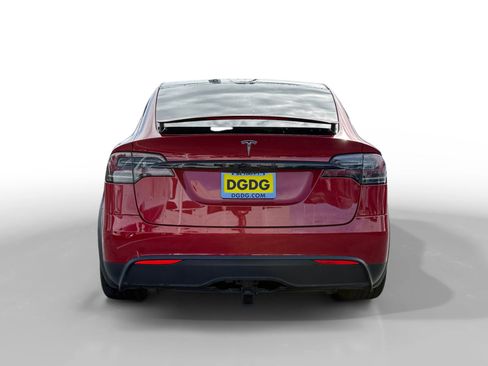 Used 2023 Tesla Model X image 4