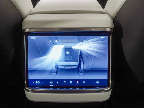 Used 2023 Tesla Model S Plaid image 45