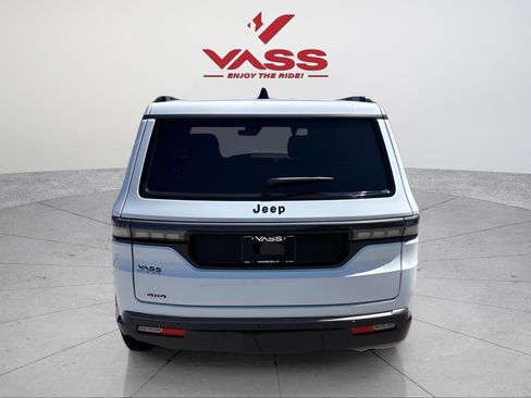 New 2026 Jeep Grand Wagoneer Limited AWD/4WD image 4